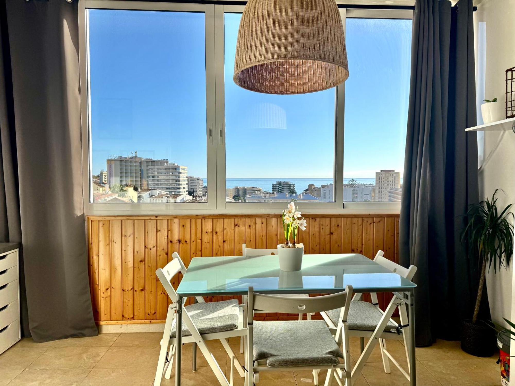 Cozy Fuengirola Apartment With Sea View & Pool エクステリア 写真